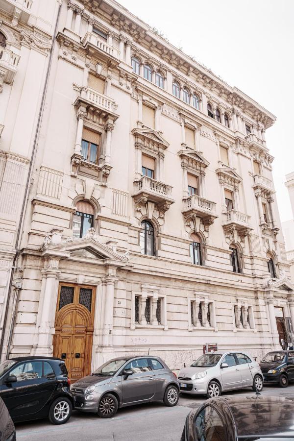 Art View Luxury Apartament *